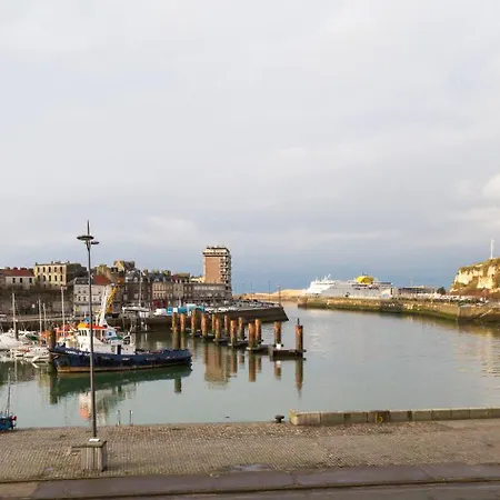 Prázdninový dům La Cale 10 *