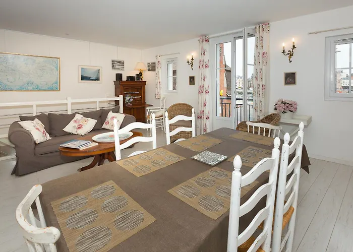 La Cale 10 Holiday home *